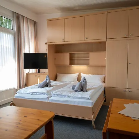 Haus Sonnenwinkel 10 *